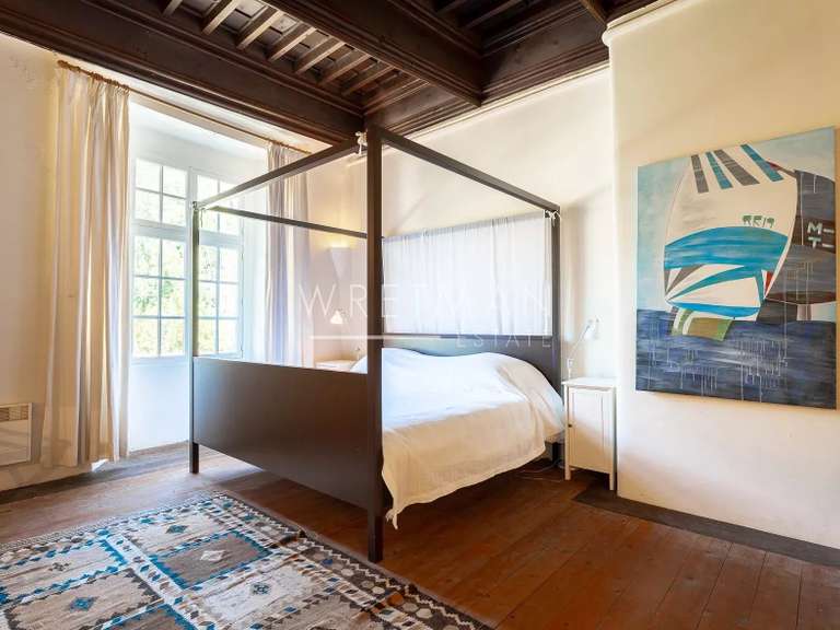 Castle Seillans - 7 bedrooms - 425m²