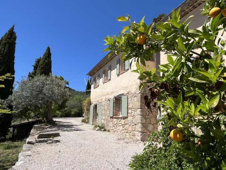 Maison Seillans - 6 chambres - 251m²