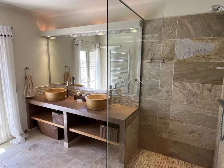 Maison Seillans - 6 chambres - 251m²