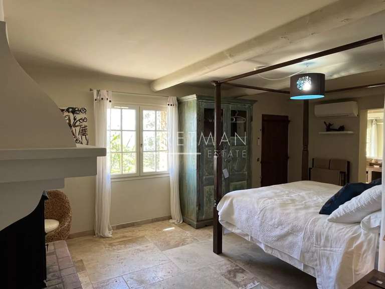 Maison Seillans - 6 chambres - 251m²