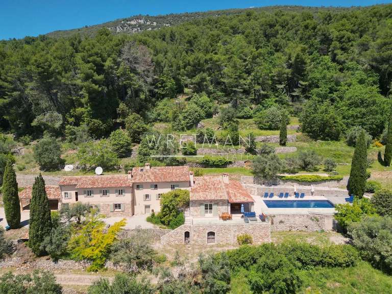 Maison Seillans - 6 chambres - 251m²