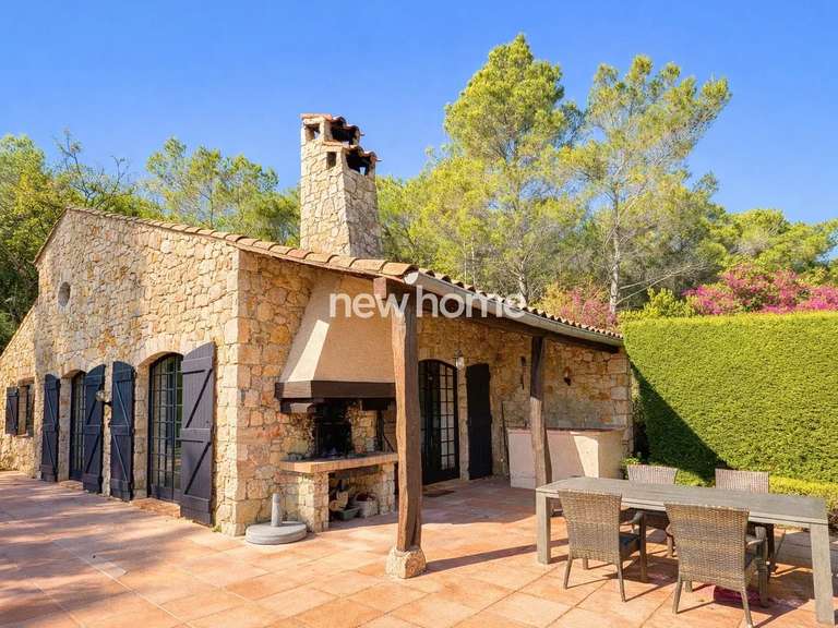 Maison Seillans - 2 chambres - 100m²