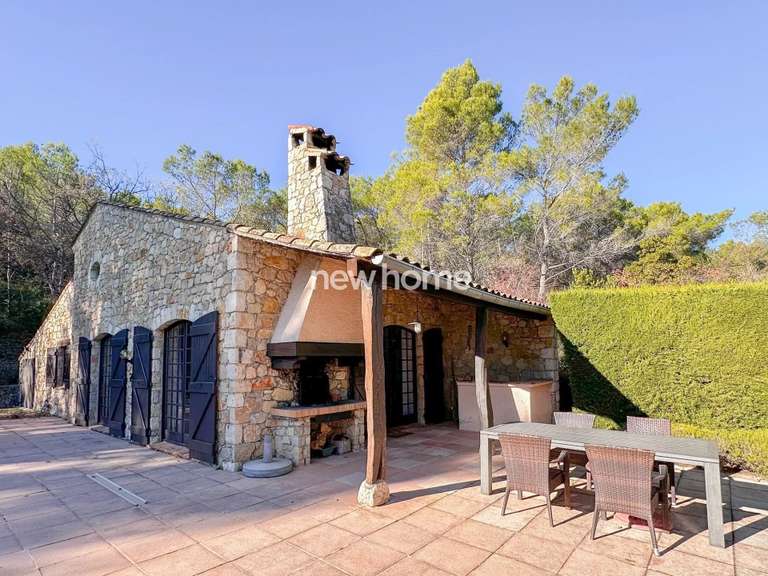 Maison Seillans - 2 chambres - 100m²