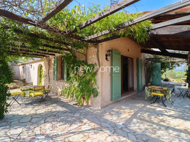 Maison Seillans - 3 chambres - 121m²