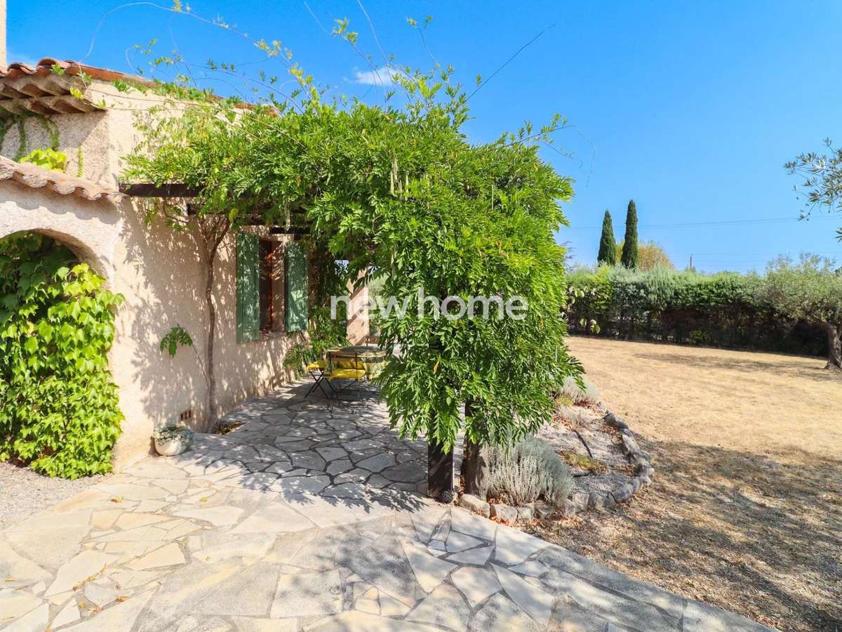 House Seillans