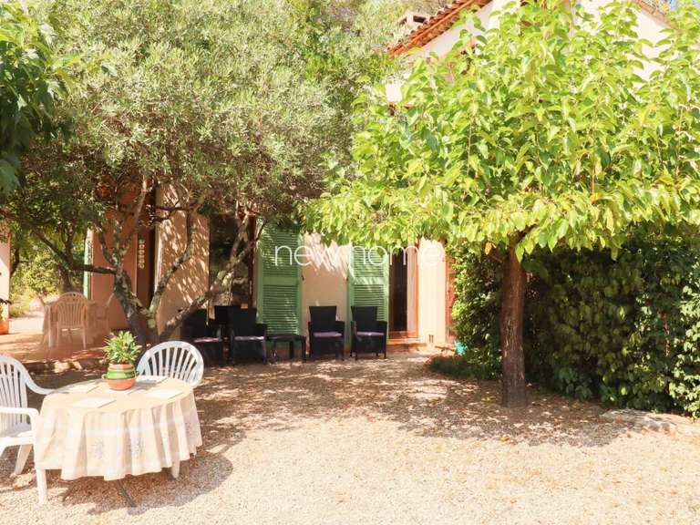 Maison Seillans - 3 chambres - 185m²