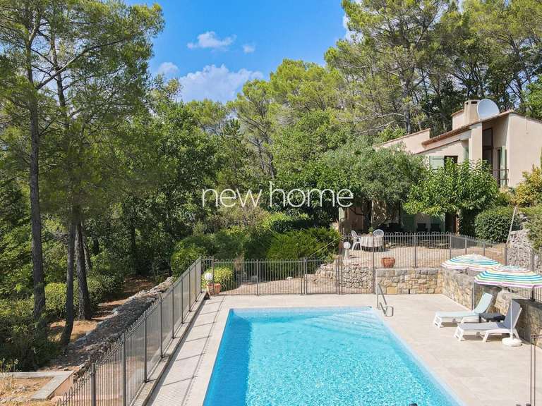 Maison Seillans - 3 chambres - 185m²