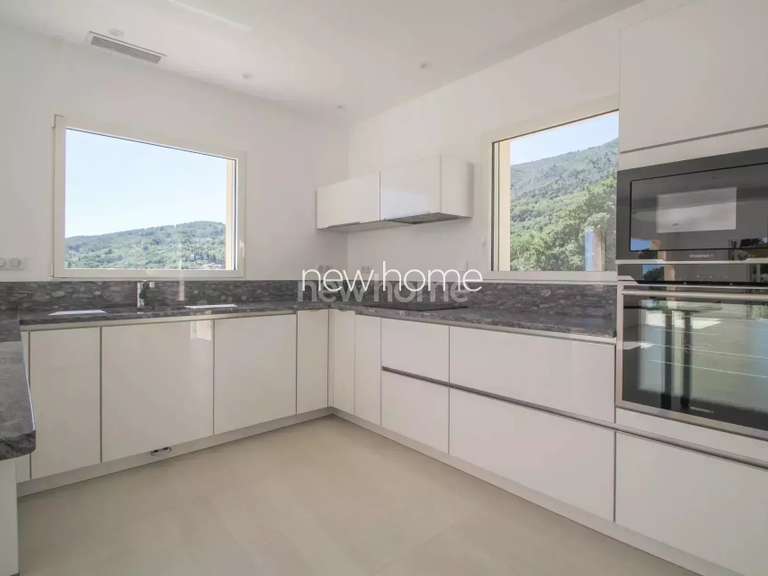 Maison Seillans - 3 chambres - 210m²