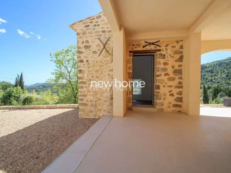 Maison Seillans - 3 chambres - 210m²