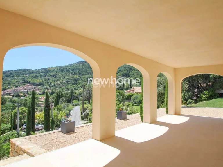 Maison Seillans - 3 chambres - 210m²