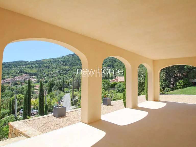 Maison Seillans - 3 chambres - 210m²