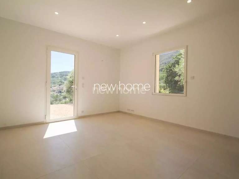 Maison Seillans - 3 chambres - 210m²