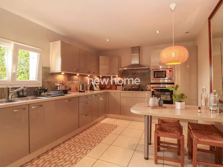 Maison Seillans - 4 chambres - 146m²