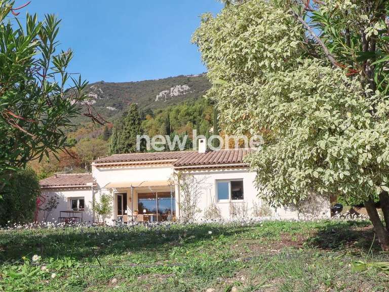 Maison Seillans - 4 chambres - 146m²