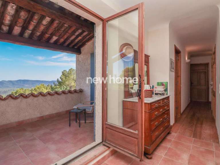 Maison Seillans - 4 chambres - 186m²
