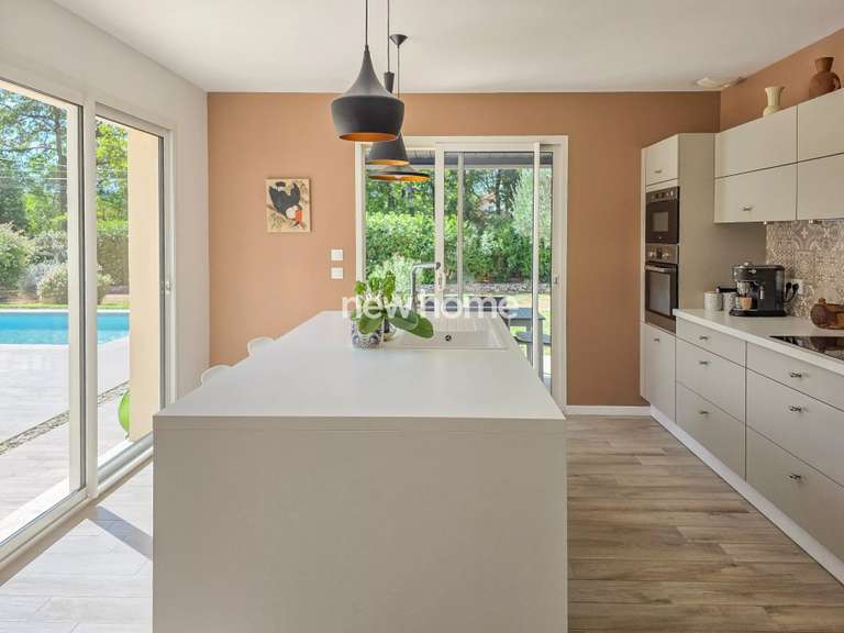 Maison Seillans - 4 chambres - 186m²