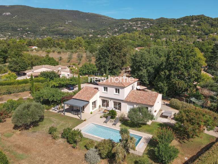Maison Seillans - 4 chambres - 186m²