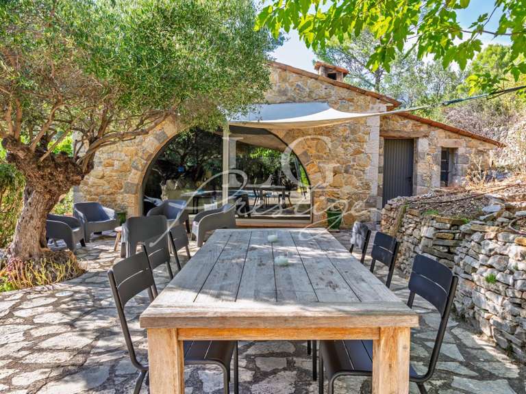 Maison Seillans - 5 chambres - 180m²