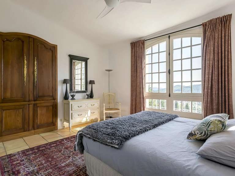 Maison Seillans - 5 chambres - 305m²