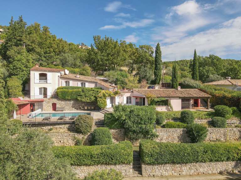 Maison Seillans - 5 chambres - 305m²