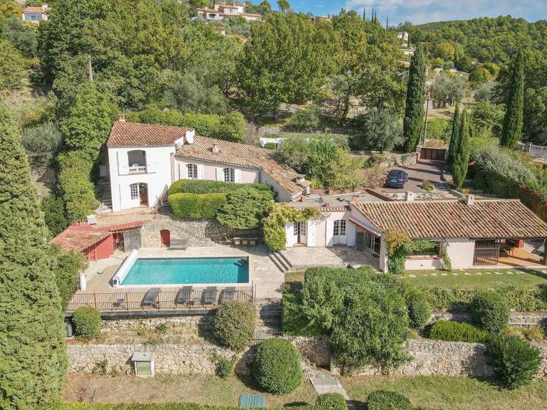 Maison Seillans - 5 chambres - 305m²