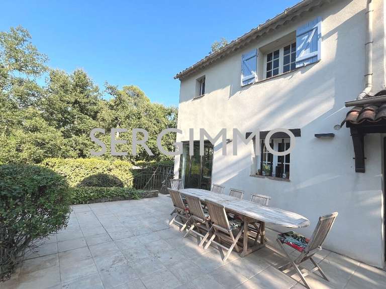 Propriété Seillans - 3 chambres - 140m²