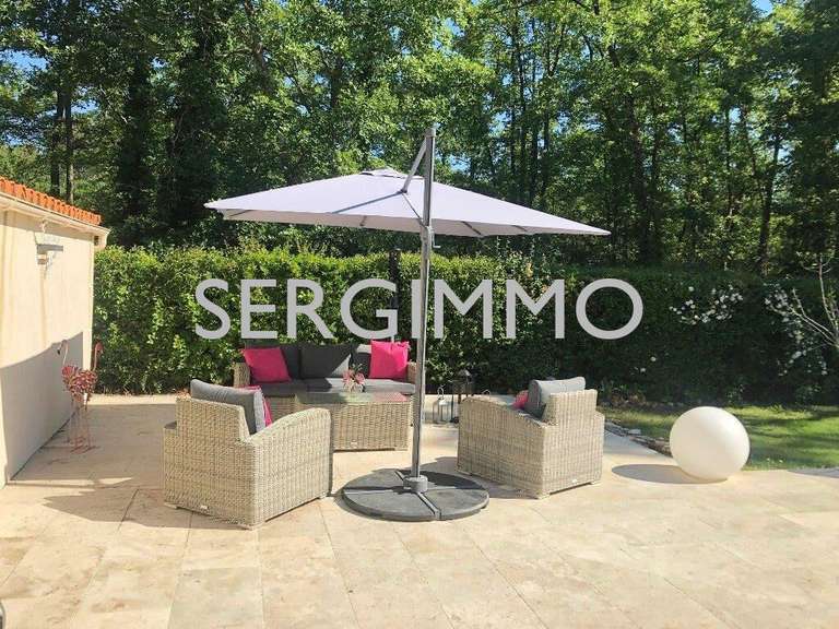 Propriété Seillans - 3 chambres - 140m²