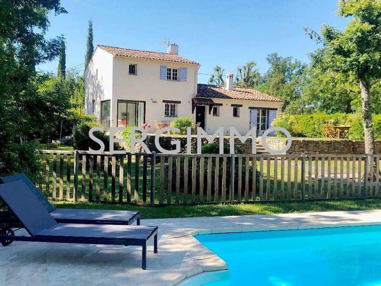 Propriété Seillans - 3 chambres - 140m²