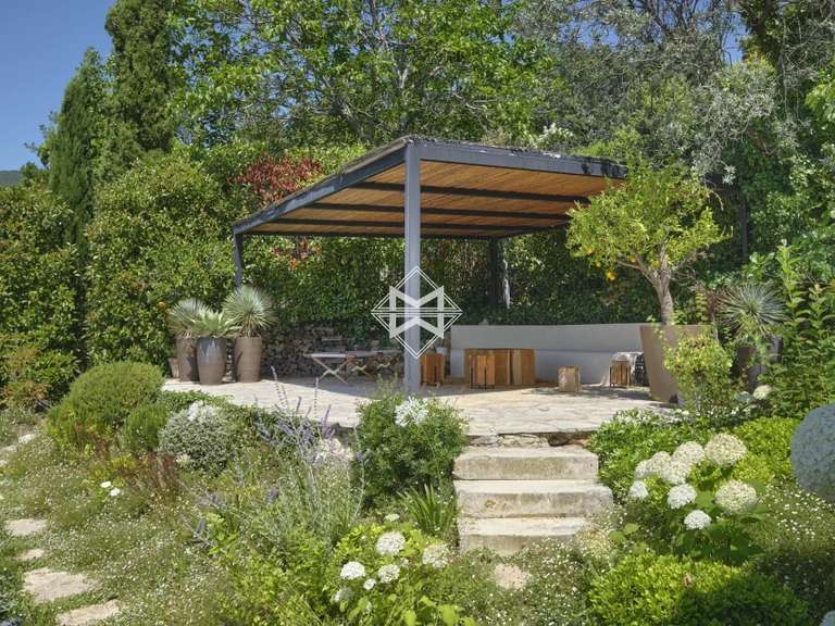 Propriété Seillans - 4 chambres - 394m²