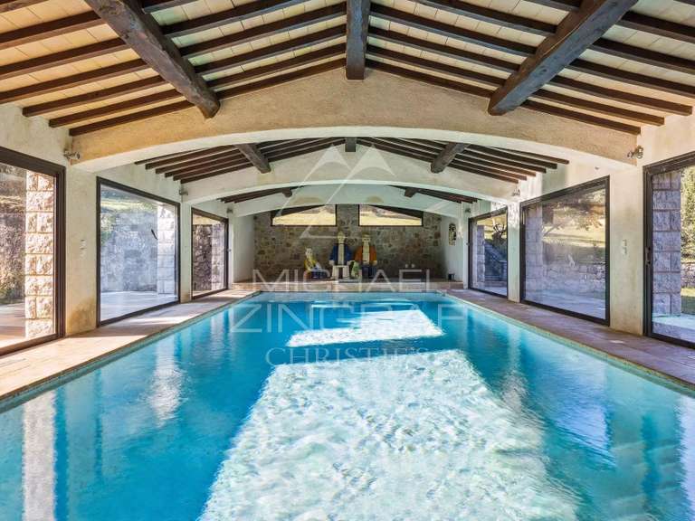 Propriété Seillans - 5 chambres - 401m²