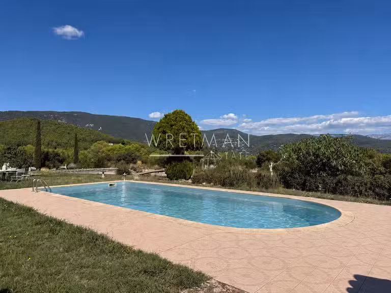 Propriété Seillans - 7 chambres - 550m²