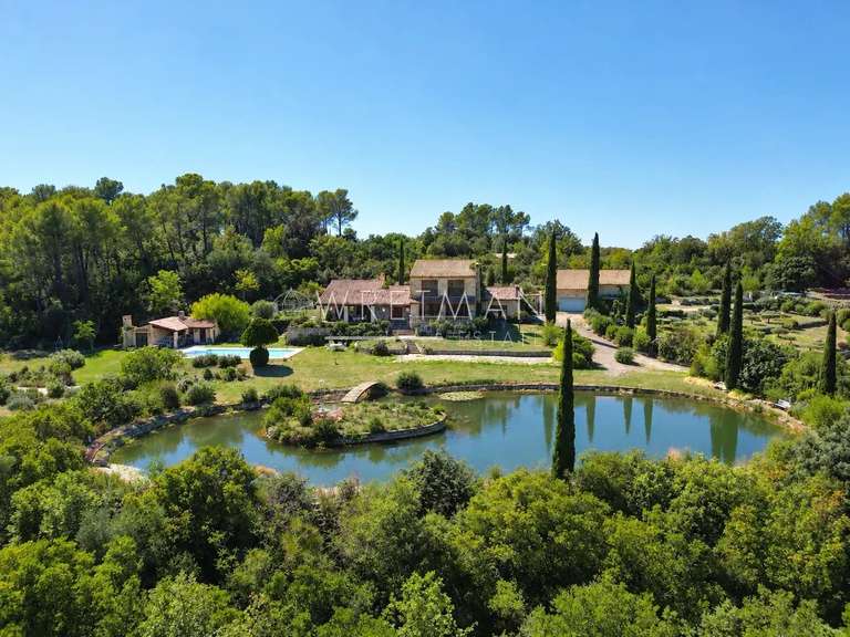 Propriété Seillans - 7 chambres - 550m²