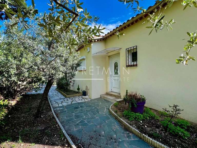 Villa Seillans - 3 bedrooms - 100m²