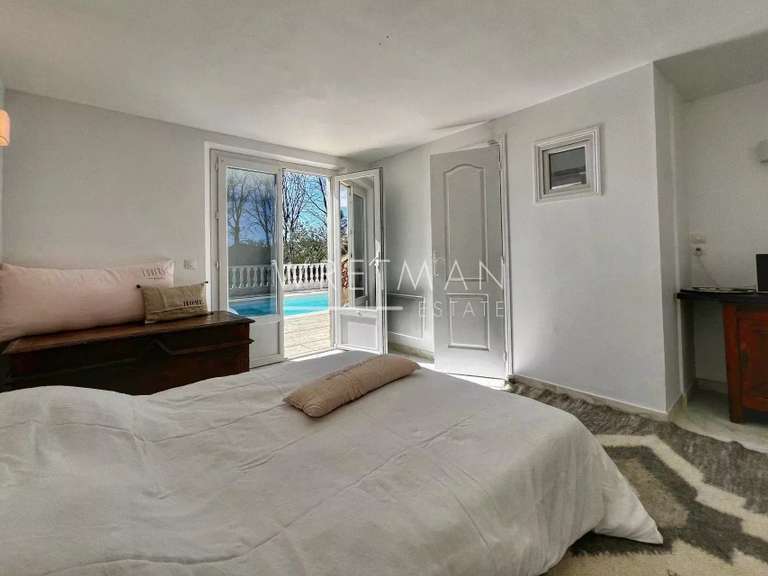 Villa Seillans - 3 bedrooms - 100m²