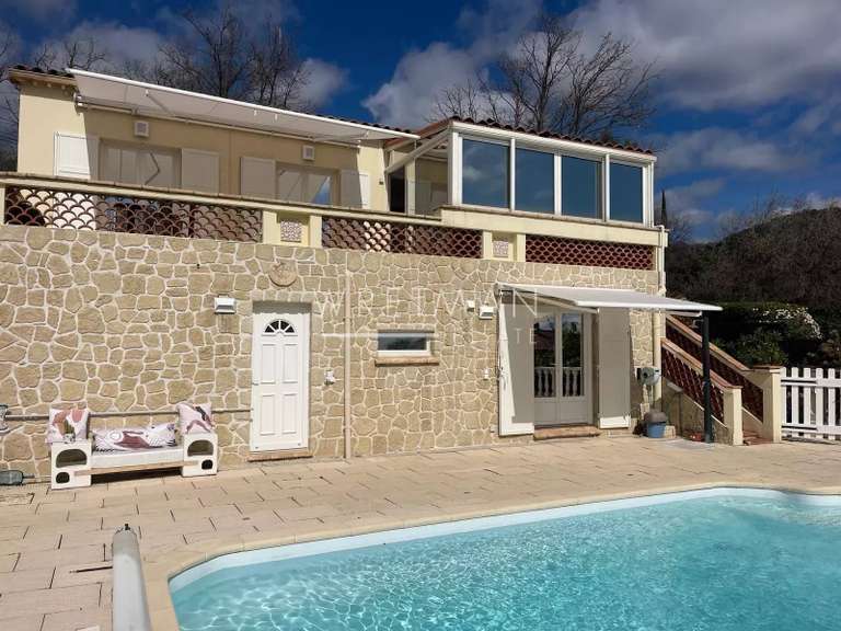 Villa Seillans - 3 bedrooms - 100m²