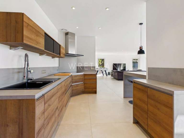 Villa Seillans - 4 bedrooms - 225m²