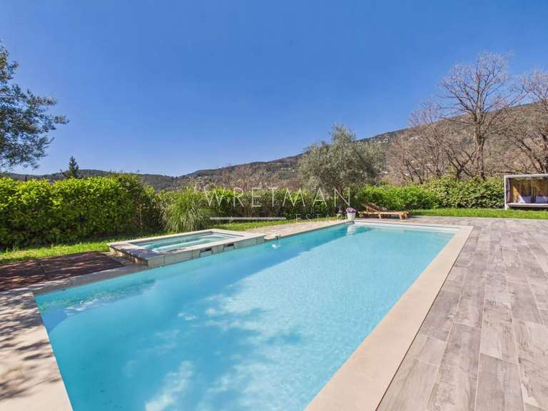 Villa Seillans - 4 bedrooms - 225m²