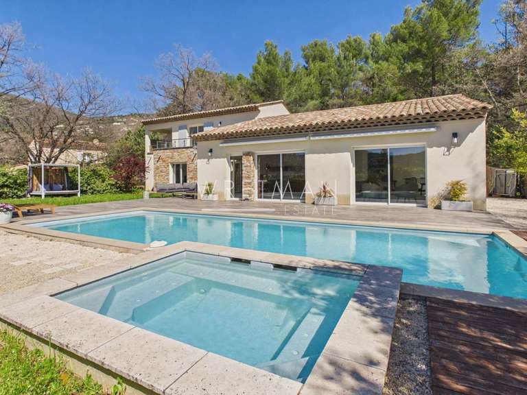 Villa Seillans - 4 bedrooms - 225m²