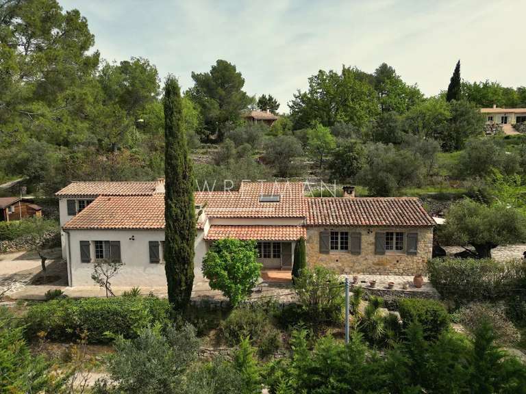 Villa Seillans - 5 chambres - 180m²