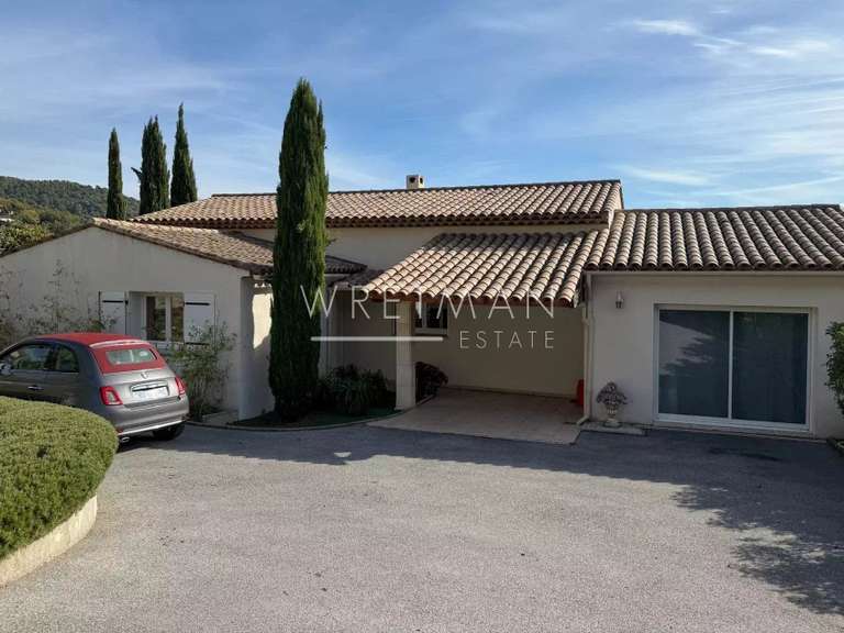 Villa Seillans - 4 bedrooms - 146m²