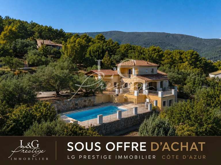 Villa Seillans - 3 bedrooms - 200m²