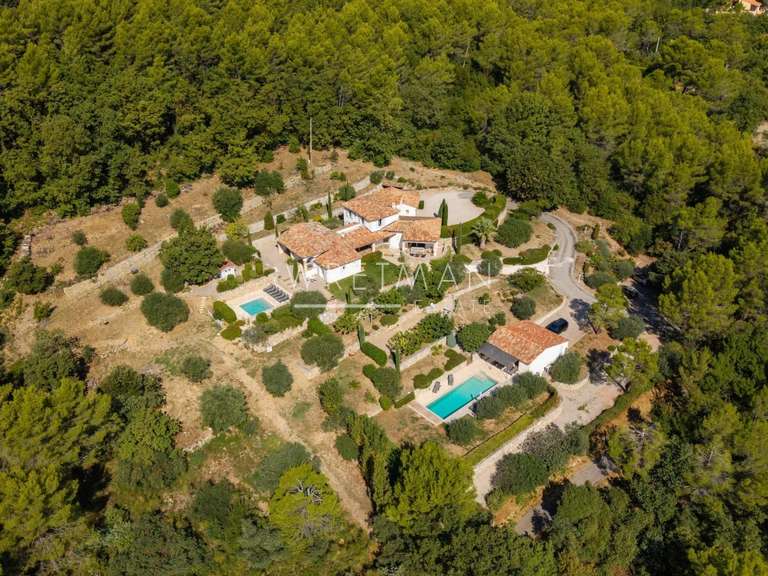 Villa Seillans - 5 chambres - 325m²