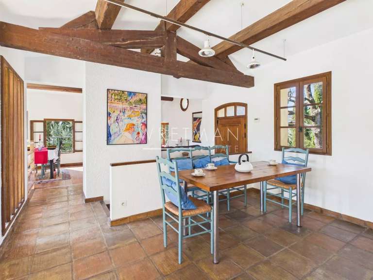 Villa Seillans - 4 bedrooms - 180m²