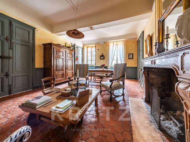 Hôtel particulier Semur-en-Auxois - 5 chambres - 258m²