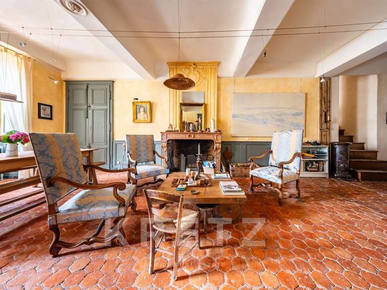 Hôtel particulier Semur-en-Auxois - 5 chambres - 258m²