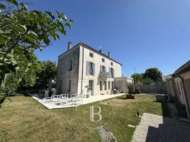 Maison Semur-en-Auxois - 332m²
