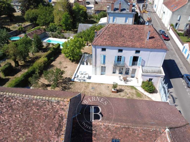 Maison Semur-en-Auxois - 332m²