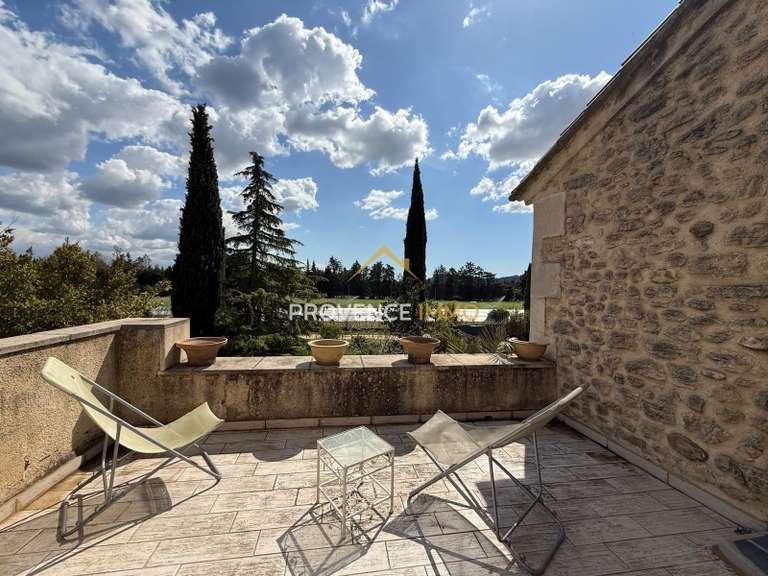 Maison Sénas - 3 chambres - 125m²