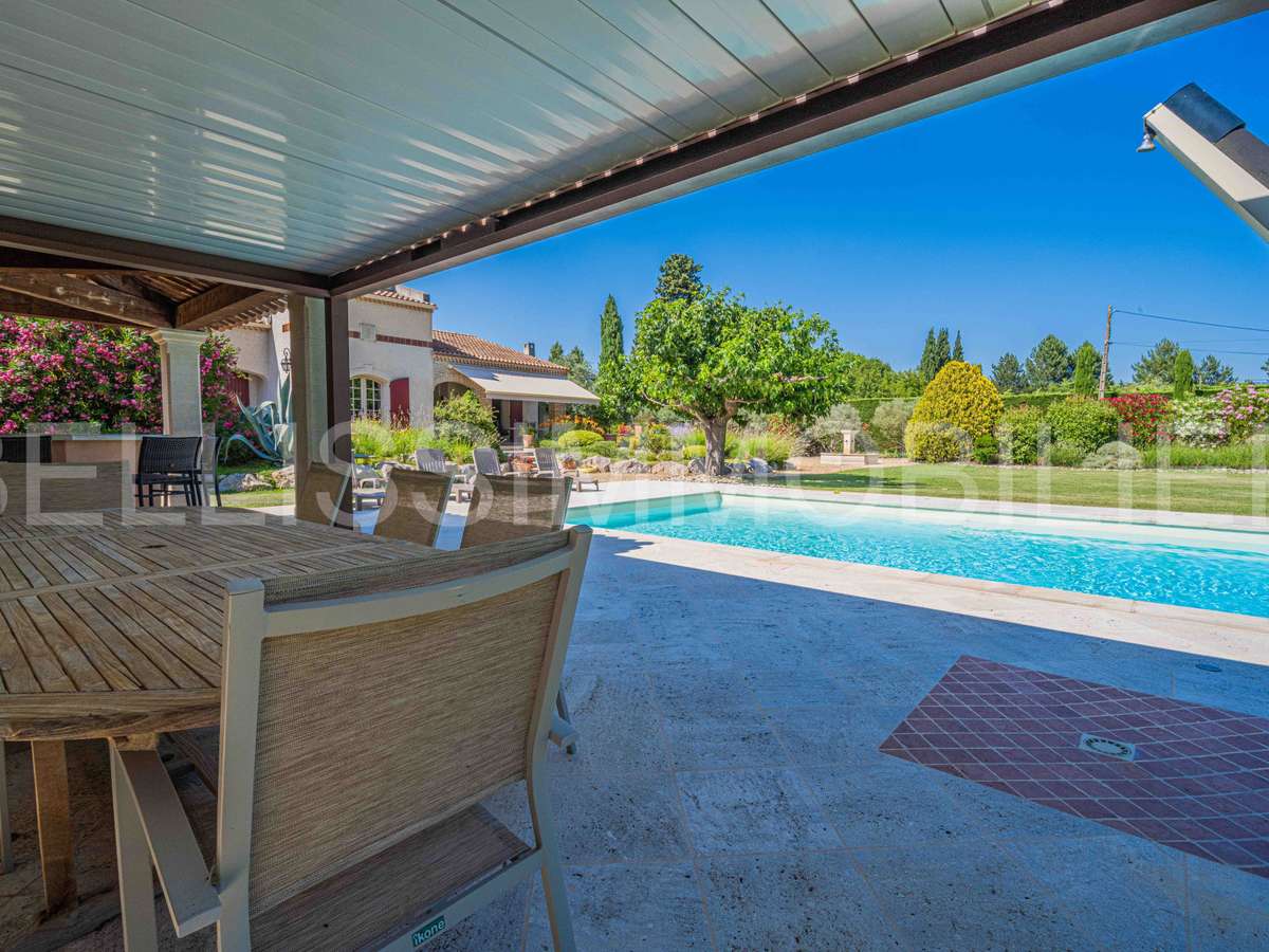 Maison Sénas