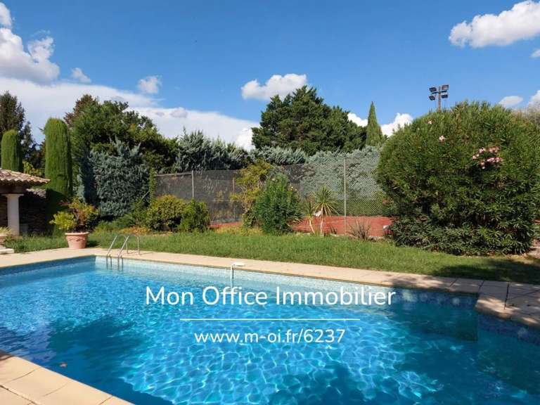 Maison Sénas - 8 chambres - 434m²